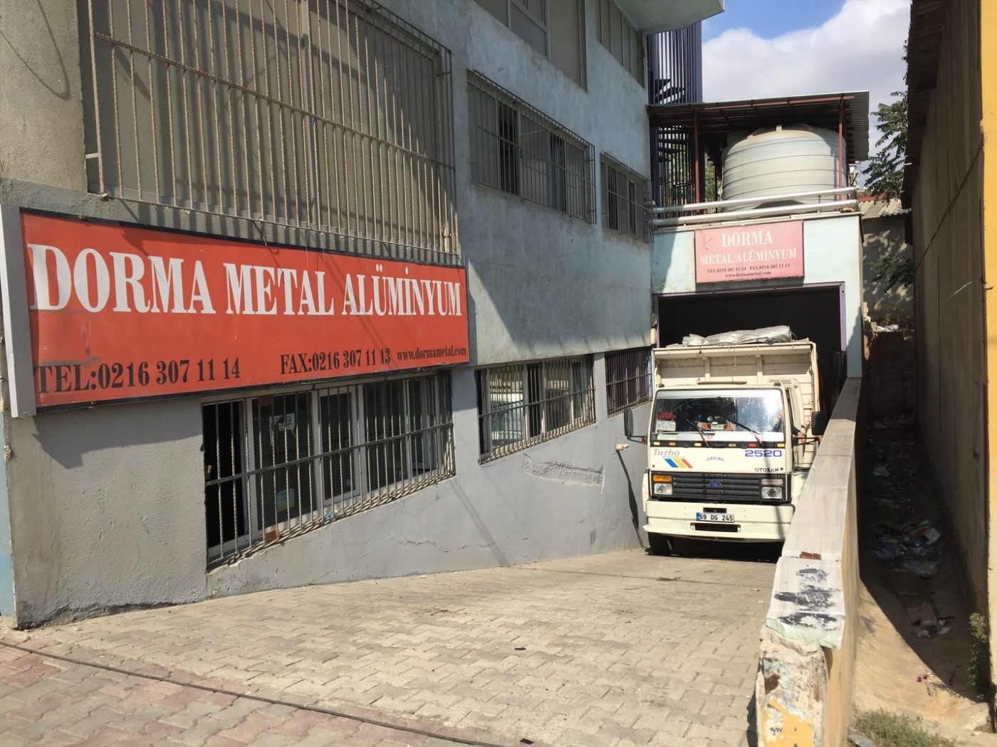 Dorma Metal Alüminyum atölye dış cephe